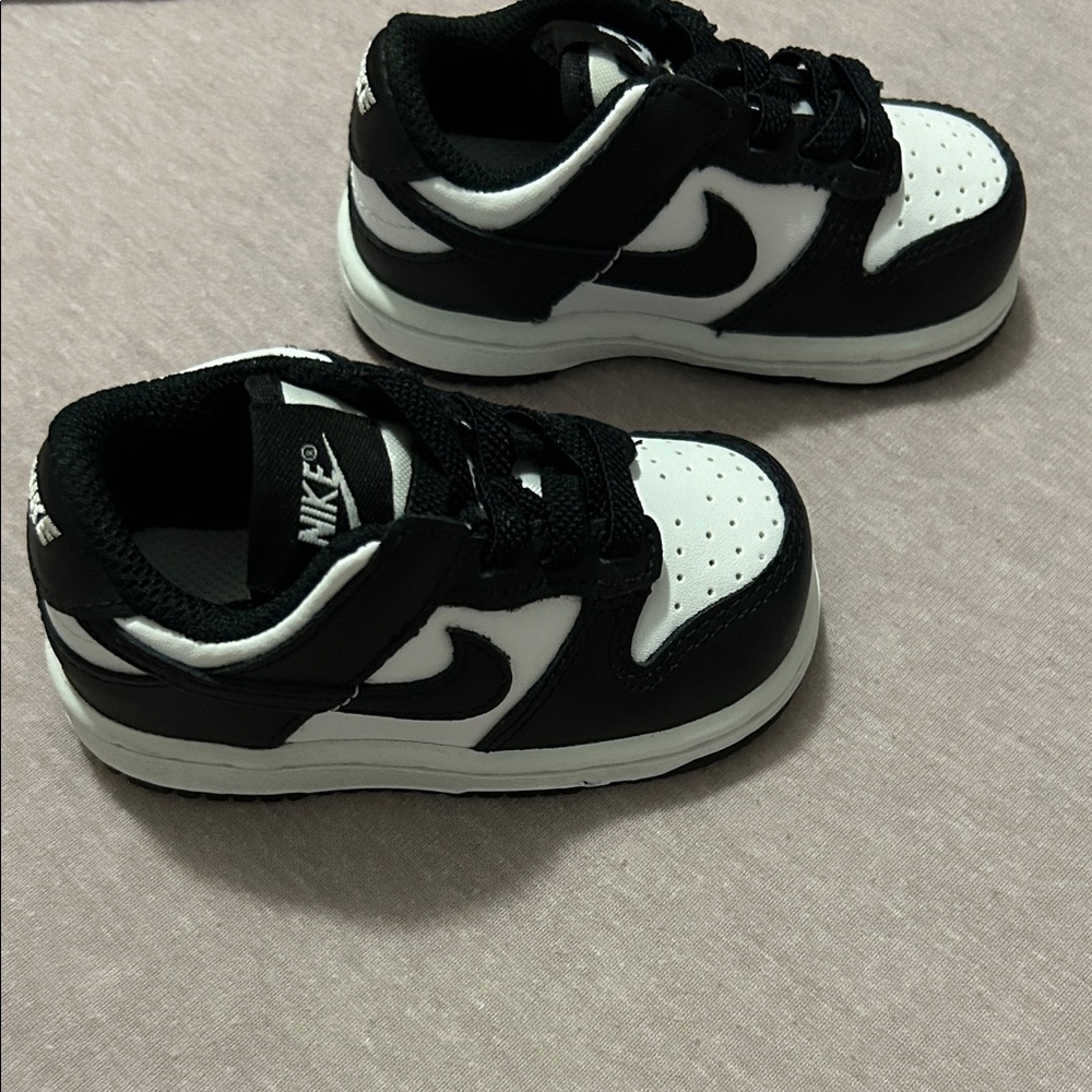 Nike baby panda dunks Black and White 4C - Picture 2 of 5
